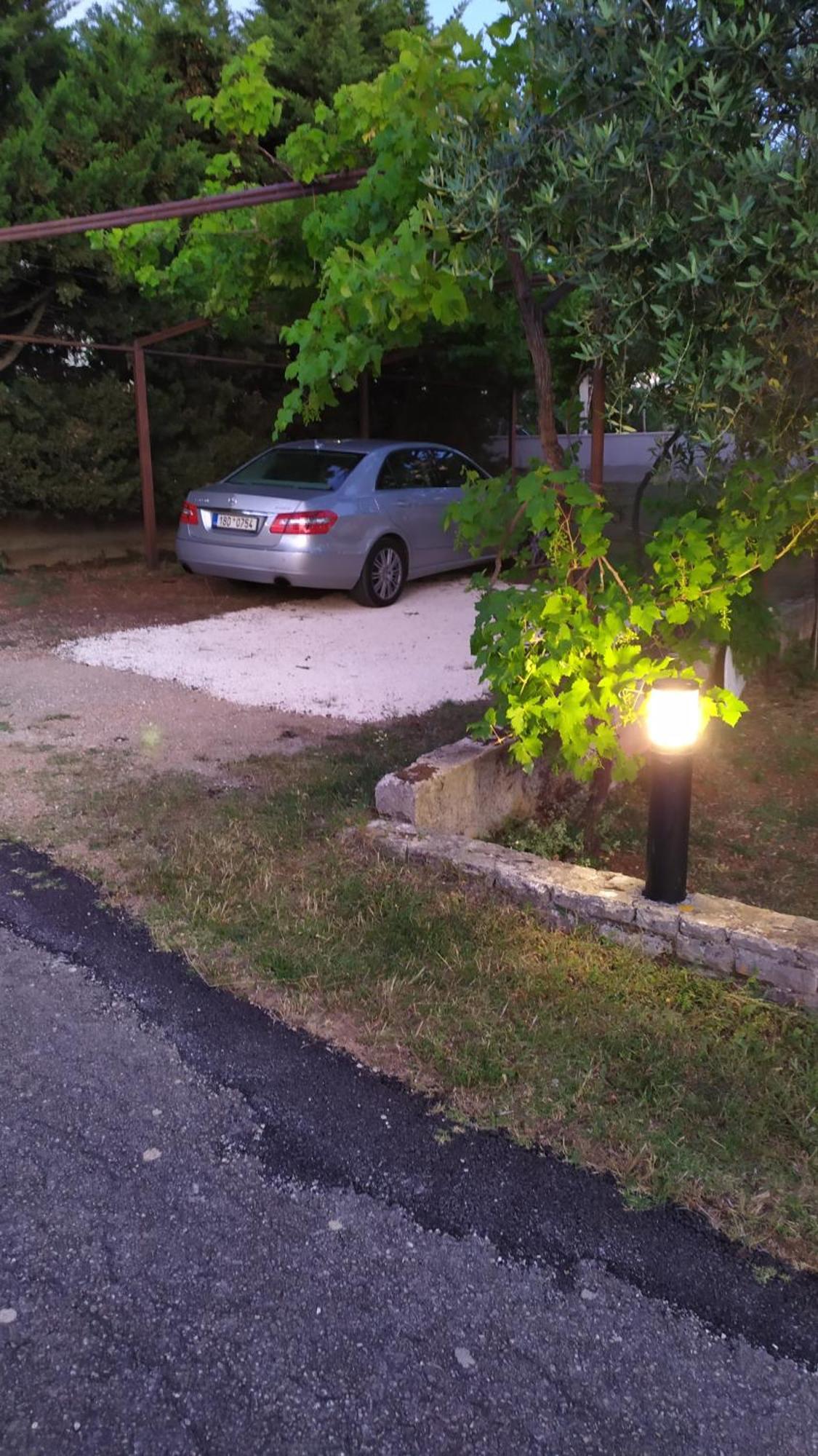Apartmani Tara Medulin Buitenkant foto