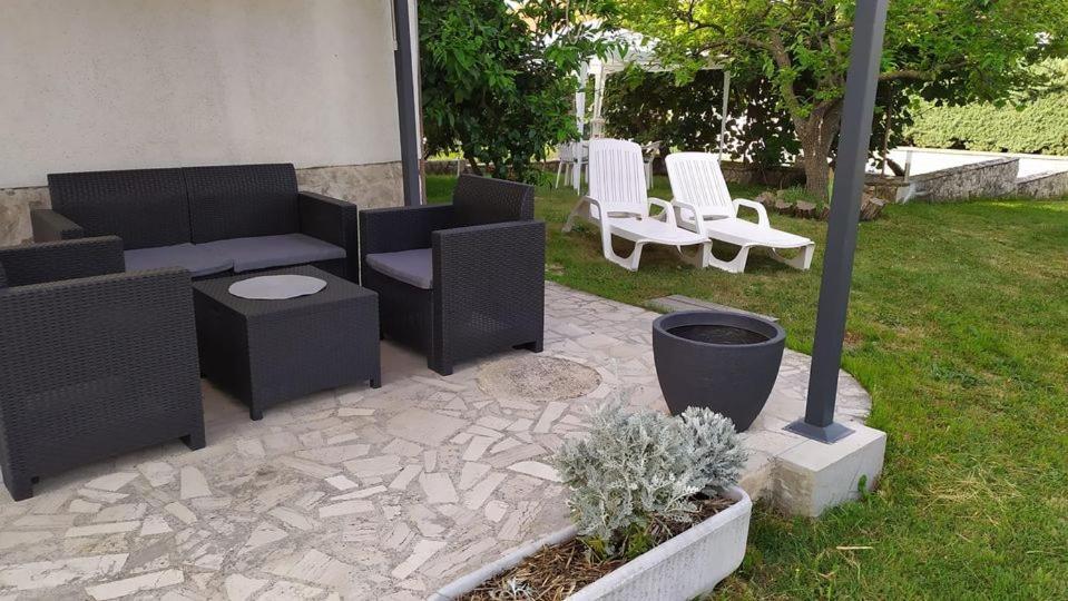 Apartmani Tara Medulin Buitenkant foto